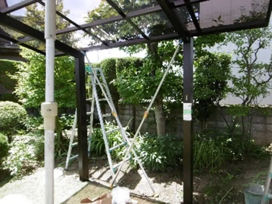 明るく丈夫なカーポート
