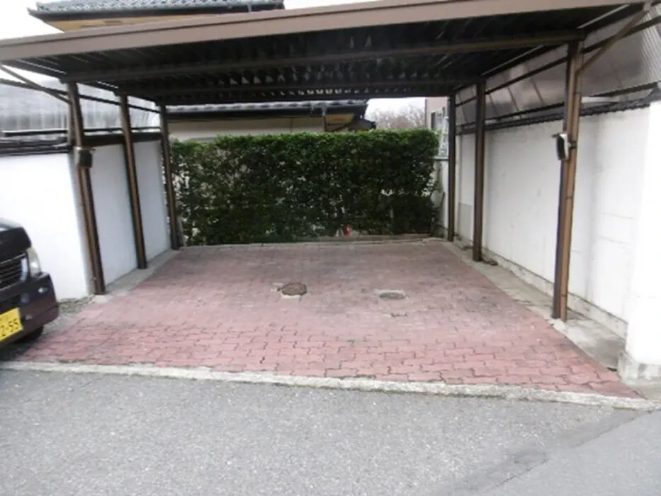 カーポート側面の吹き込み対策