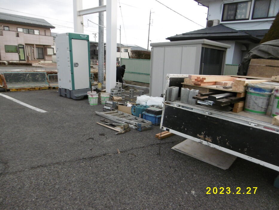 長野市の某ショップ駐車用に休憩用ミニハウスを設置