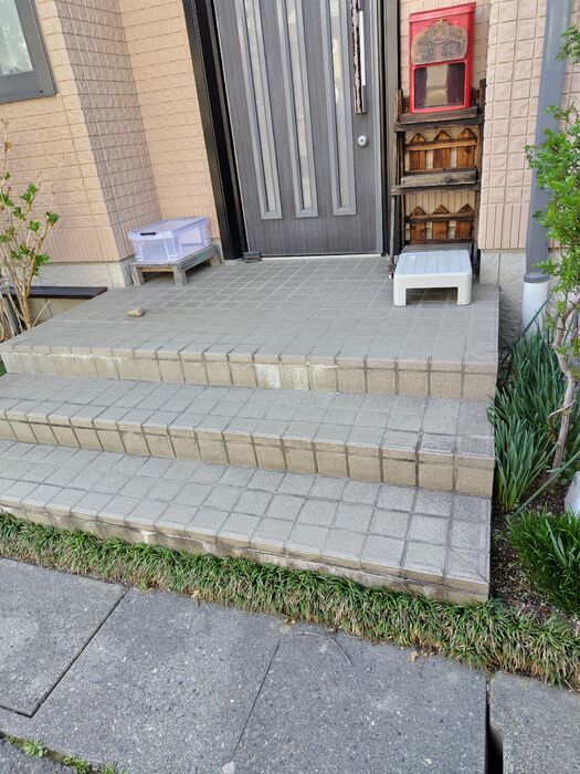 長野市で玄関タイルリフォーム